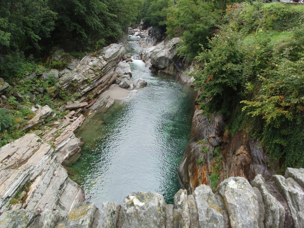 vue du Pont Romain
Mots-clés: verzasca