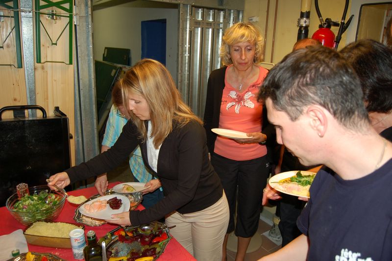 Cyril surveille CÃ©line..
